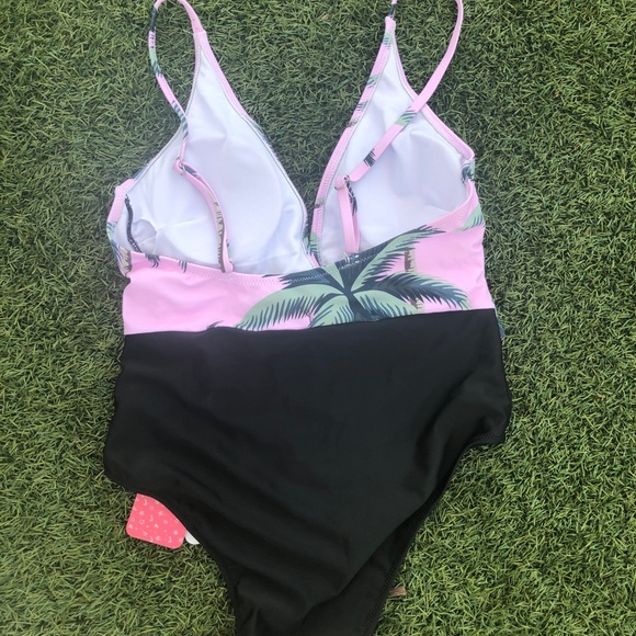 Mommy and Daddy and me matching swimsuits - Picture 4 of 4